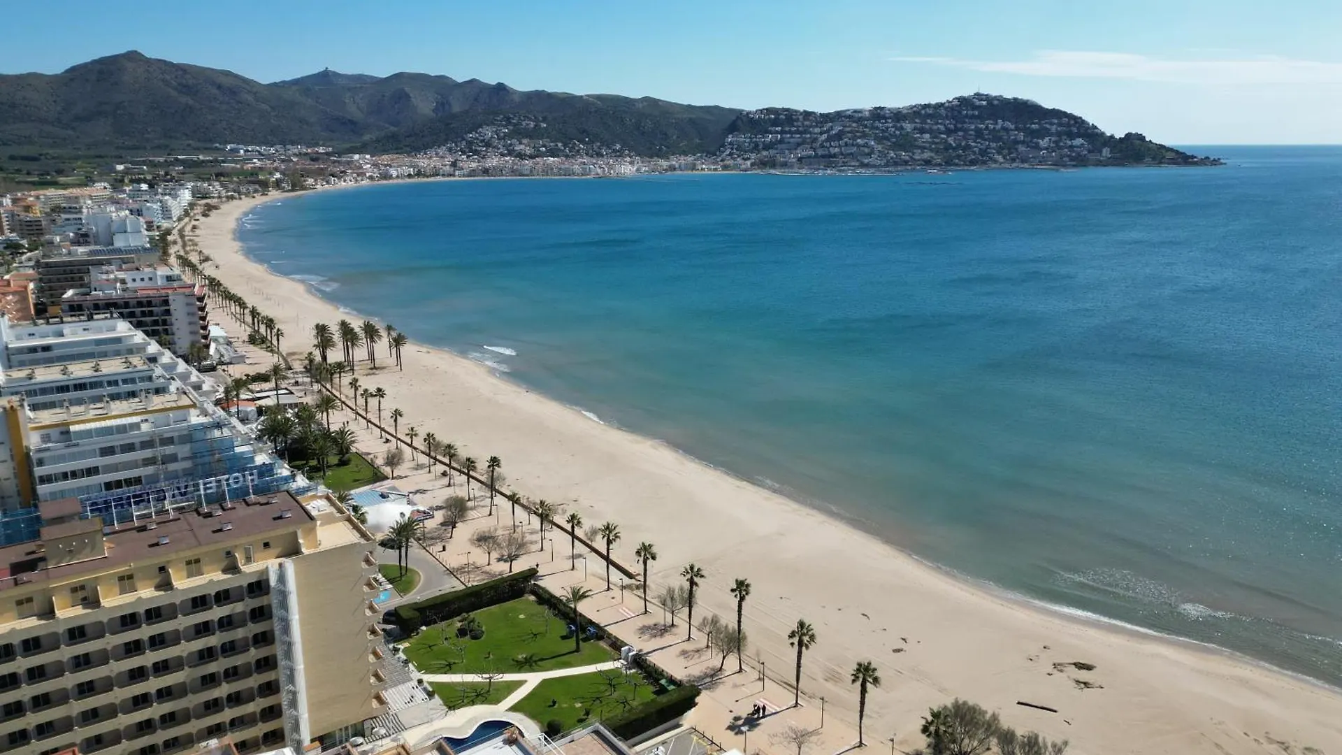 Seaview Heights Suite In Rosas